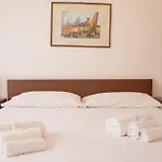 Casaviva - Cozy Bilo With Parking In Apartment Rapallo