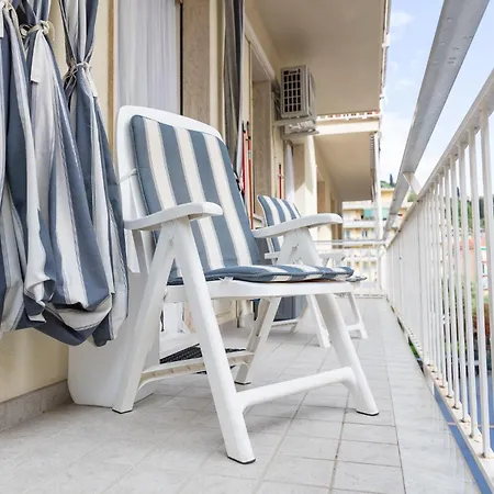 Casaviva - Cozy Bilo With Parking In Daire
