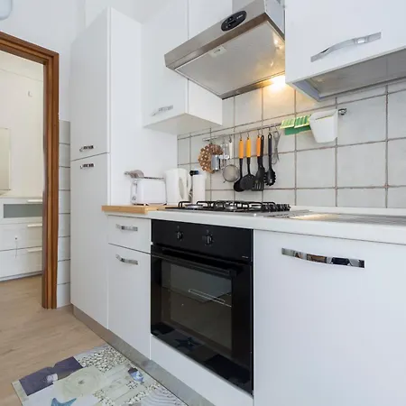 Casaviva - Cozy Bilo With Parking In Daire *
